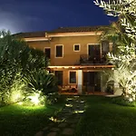 Domus Aurige Villa Messina